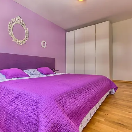 Apartmán Luxury Penthouse Ana**** *