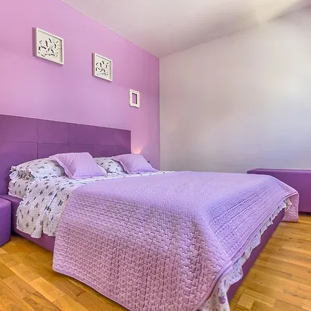 Apartmán Luxury Penthouse Ana**** *